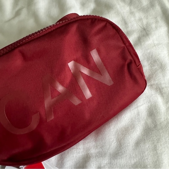 ๐ Lululemon Team Canada Everywhere Belt Bag Dark Sport Red - Picture 4 of 7